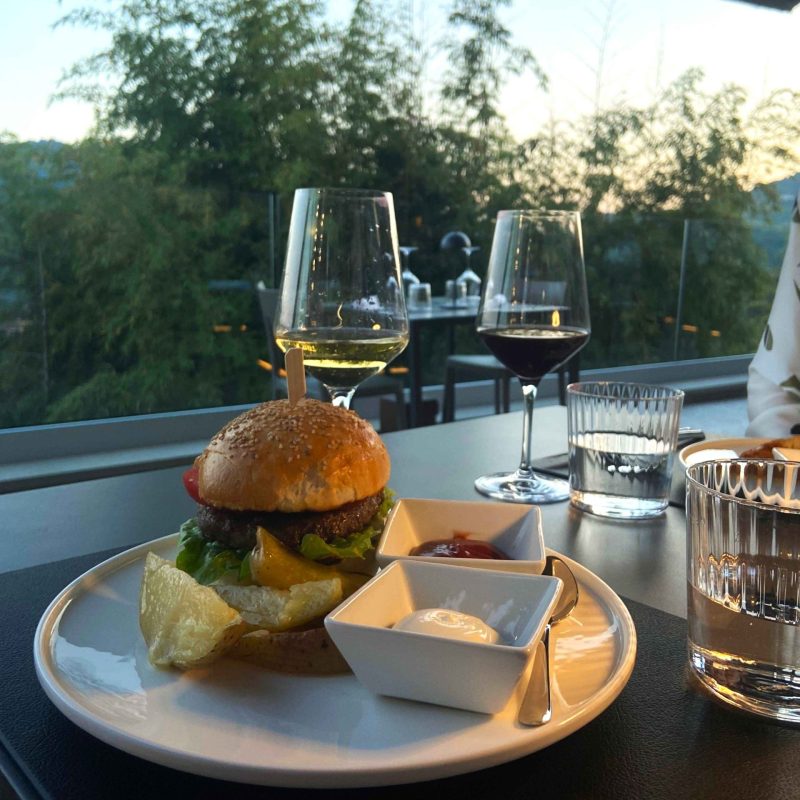 BURGER WINE (002)_11zon BURGER WINE (002)_11zon